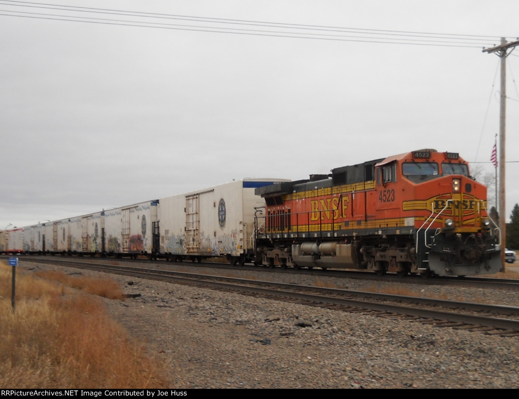 BNSF 4523 DPU